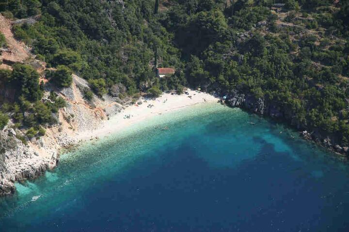 Vaja Beach Korčula
